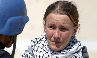 Rachel Corrie : militante pro-palestinienne morte et écrasé le 16 mars 2003 par un bulldozer israélien