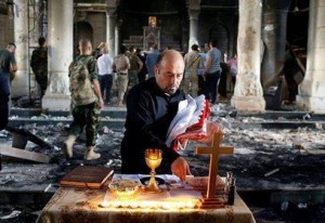 En photos.. Regardez comment les sauvages de Daech ont détruits l'une des églises de Mossoul... 1