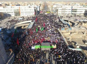 Les iraniens manifestent massivement dans toutes les villes du pays, ce samedi pour protester et dénoncer l’ingérence des USA en Iran4