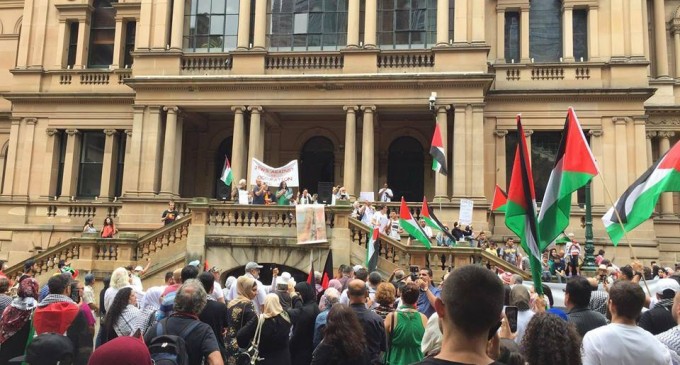 Sydney, Australie, se tient pour Jérusalem.