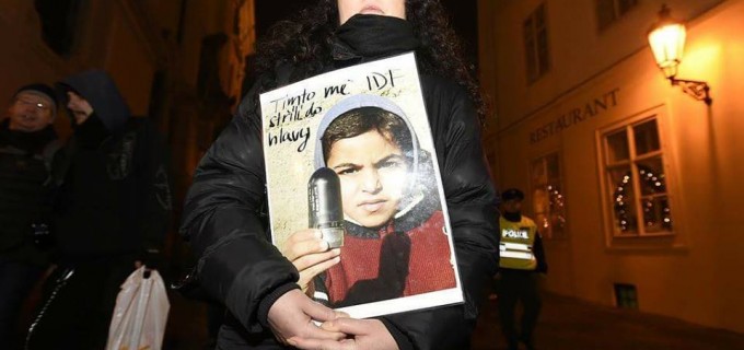 Photos d’un sit-in près de l’ambassade d’Israël à Prague en solidarité avec les palestiniens