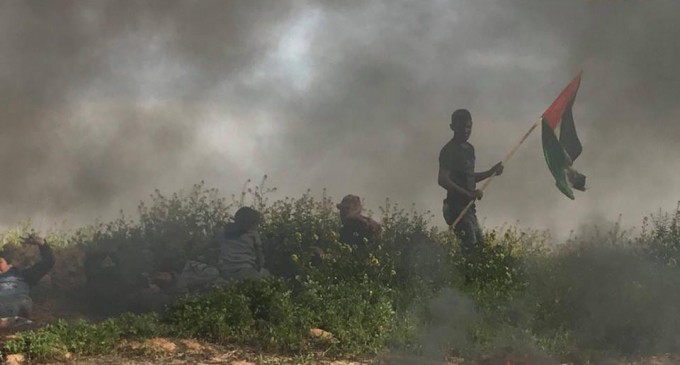 Au moins 3 manifestants palestiniens ont été blessés par des tirs des forces de l’occupation