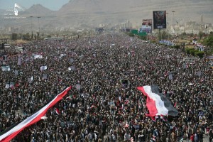 Quelques images de la manifestation monstre, hier à Sanaa pour commémorer la 3ème année de l’agression par la coalition arabo-sioniste contre le Yémen !2