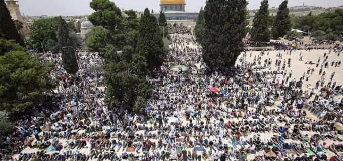 Au moins 200 000 musulmans ont accomplis la Prière du Vendredi hier à la Mosquée d’Al Aqsa