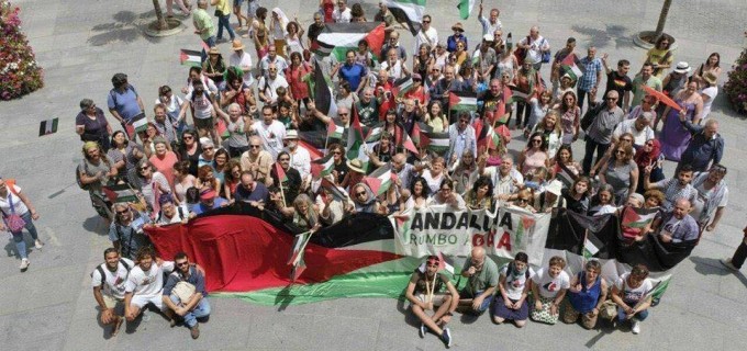 La Flottille de la liberté de Gaza a quitté le port de cadiz en Espagne en direction de l’Italie pour faire connaître le siège israélien de 11 ans de la bande de Gaza.