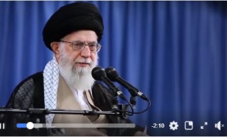 Sayyed Ali Khamenei : « Il n’y a pas de différence entre les habitants de la Mecque et ceux qui vivent ailleurs. Cet endroit appartient à tout le monde. Cette terre appartient à tous les Musulmans. »