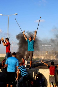 Les Palestiniens de Gaza se sont rendus mardi dans une manifestation de masse à la frontière nord, appelant à briser le siège.3