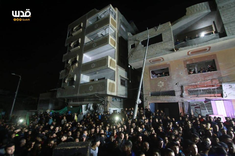 Manifestations de masse près du siège de la chaîne Al Aqsa TV détruite, pour faire preuve de solidarité avec la chaîne et la résistance.3