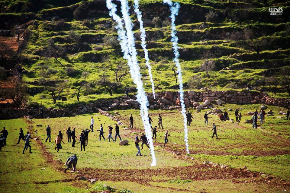 Des scènes des affrontements d'aujourd'hui entre les soldats de l'occupation israélienne et les manifestants Palestiniens dans le village d'al-Mughayer dans la Cisjordanie occupée.4