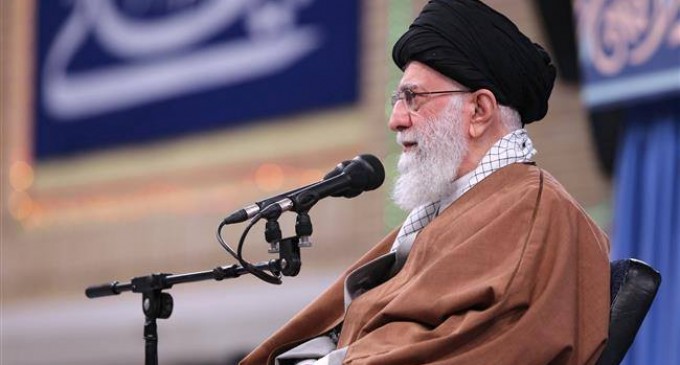 Sayyed Ali Khamenei : « Les États-Unis se vengent des forces populaires irakiennes pour avoir vaincu Daesh »