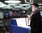 la prière du vendredi dirigée par le Guide suprême de la Révolution Islamique : l’Ayatollah Ali Khamenei