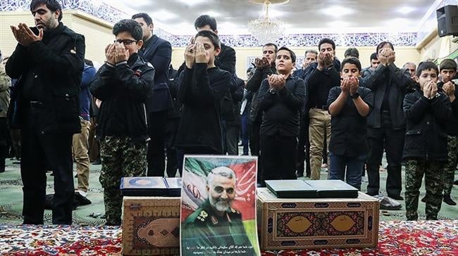 les Iraniens pleurent le martyr du général Soleimani3