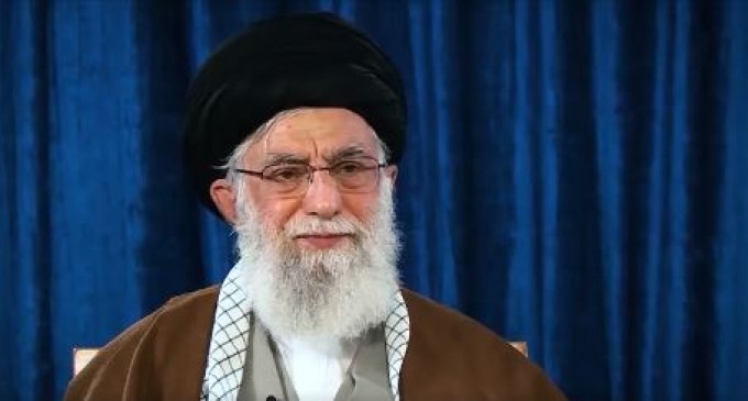 L’Imam Khamenei : « Ne pas traiter les personnes âgées est une conséquence de la domination de la philosophie matérialiste »