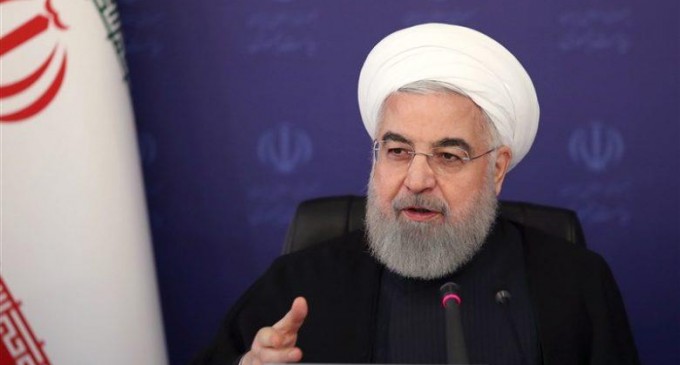 Rouhani à Trump : « Honte au président qui recourt à la Bible pour tuer des gens »