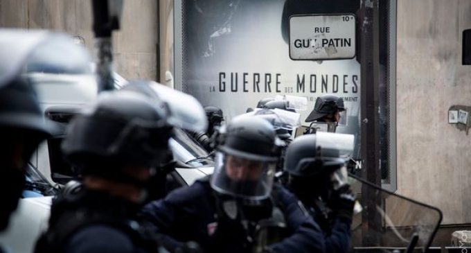 Paris est la seule capitale au monde où la police et la gendarmerie réprime violemment des jeunes qui manifestent en soutien au peuple palestinien.