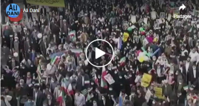 Les iraniens célèbrent en pompe et en masse le 43ème anniversaire de la victoire de la révolution islamique en Iran ce qui contredit totalement la propagande sioniste à la télé selon laquelle « le peuple rève de s’américaniser »