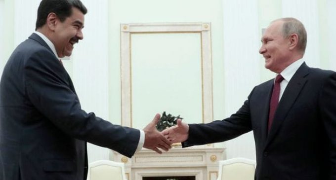 Nicolás Maduro a soutenu mardi les actions du président russe Vladimir Poutine, suite à la décision de Moscou d’envoyer des troupes de soutien dans les régions séparatistes d’Ukraine.